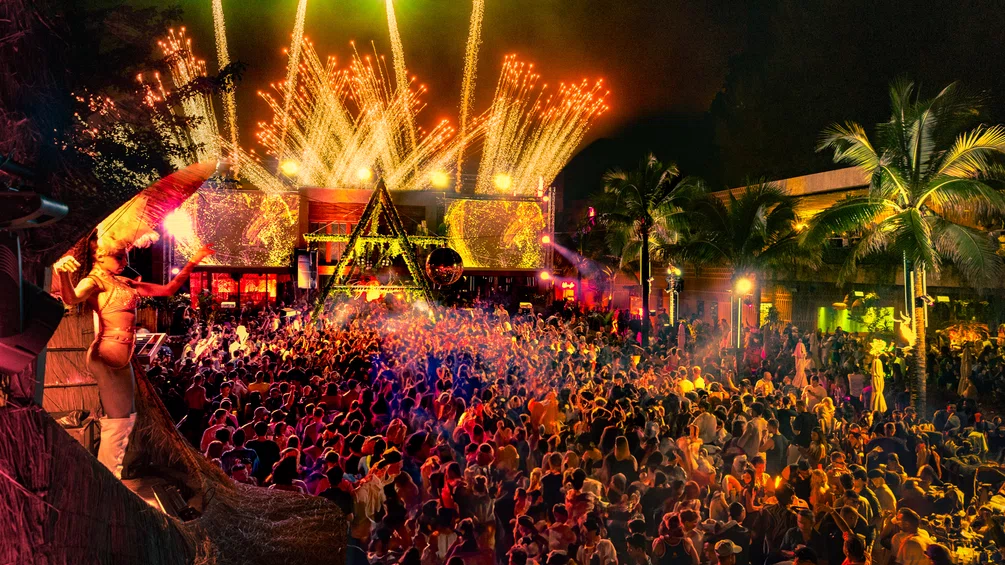 Professional Bodyguard and VIP Protection for Exclusive Beach Club Parties at Café del Mar Phuket and Luxury Coastal Locations